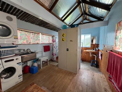 5851 The Bucketts Way, Bootawa