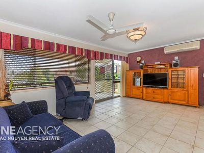 42 Tinaroo St, Durack
