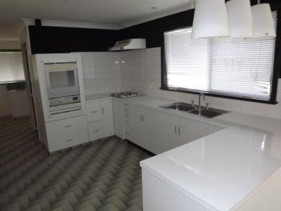 51-53 Moore St, Emmaville