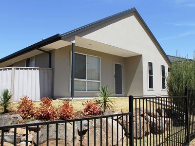 93 YARRALUMLA DR, Wodonga