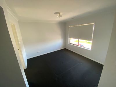 2 Viking Street, Tarneit
