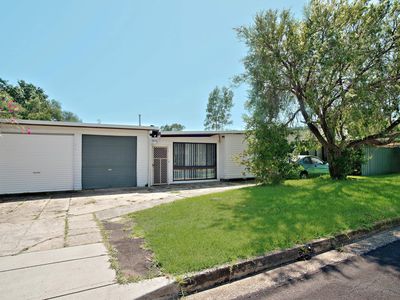 15 Lewis st, Bradbury