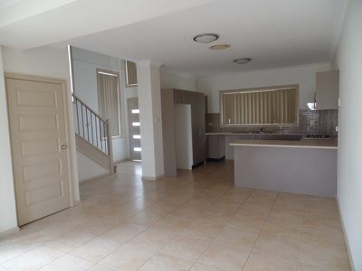 85B Falcon Circuit, Green Valley
