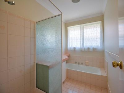 22 Cavalier Crescent, Boulder