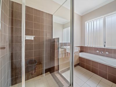 48 Kesiya Turn, Aubin Grove