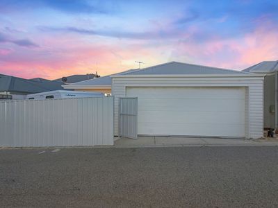 4 Sunny Close, Yanchep