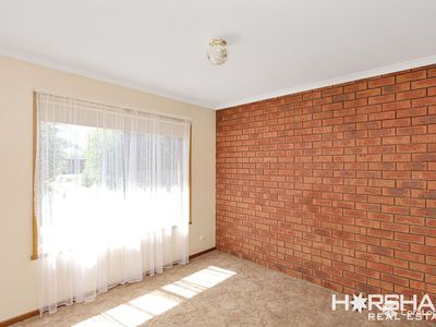 4 / 12 Remlaw Road, Horsham