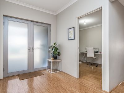 11 Januk Turn, South Guildford