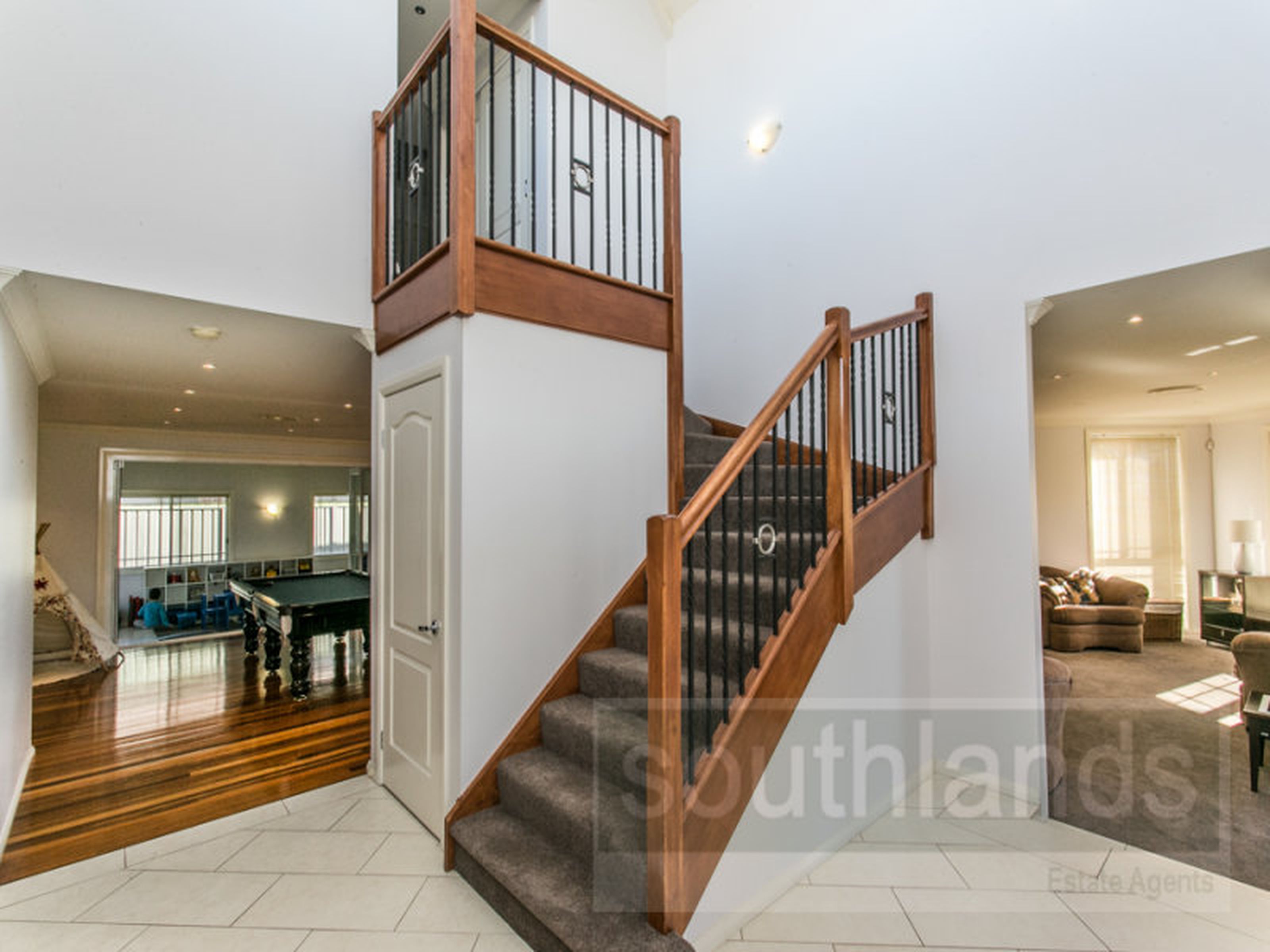9 Torquay Tce, GLENMORE PARK