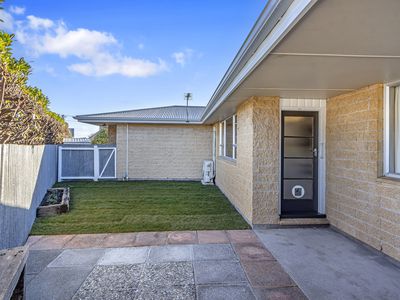 2 / 40 Aylmer Street, Somerfield