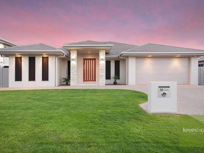 38 Ashmore Crescent, Burdell