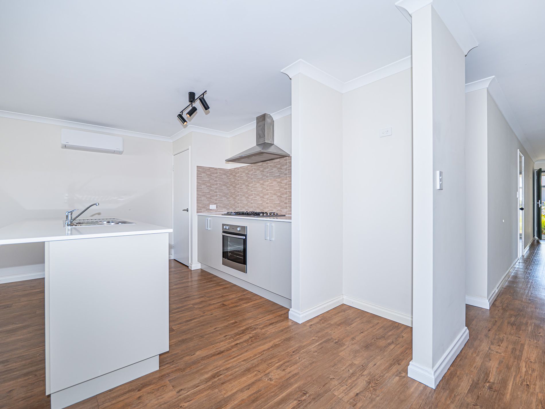 66 Lancaster Loop, Piara Waters