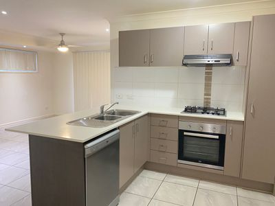 1 / 2a Groeschel Court, Goodna