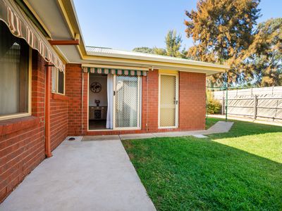 2 TEMPLETON PLACE, West Wodonga