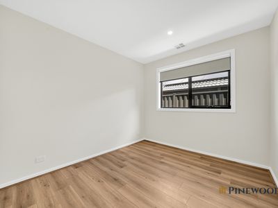 8 Crozier Road, Beveridge