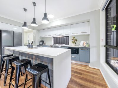 31 Alana Ave, Quakers Hill
