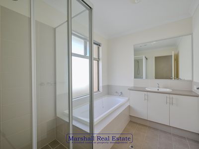 5 Poppleton Parkway, Butler