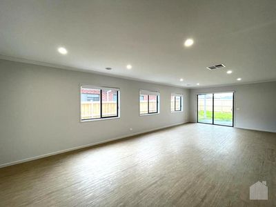 16 Snowbird Road, Winter Valley