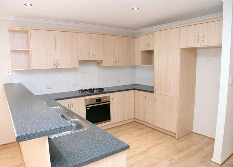 11 Eurunderee Avenue, Seacombe Gardens