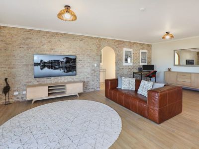 4 / 19 Carinya Street, Mooloolaba
