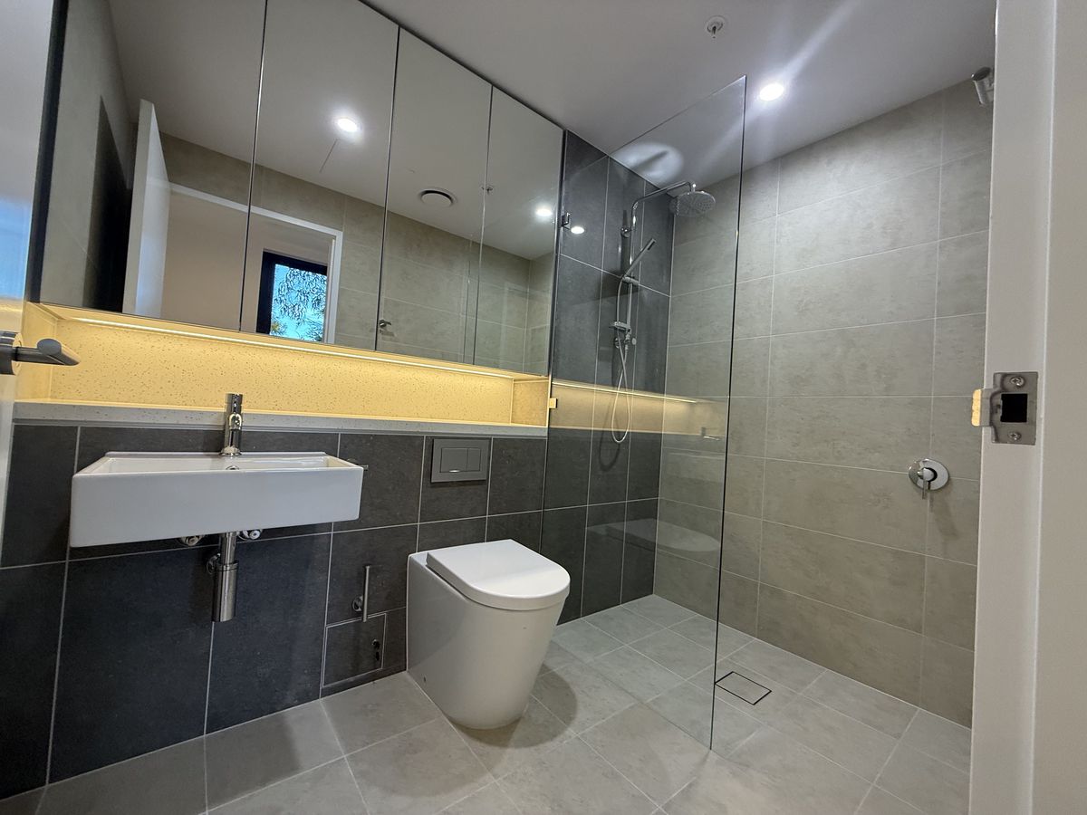 111 / 1A Conferta Avenue, Tallawong