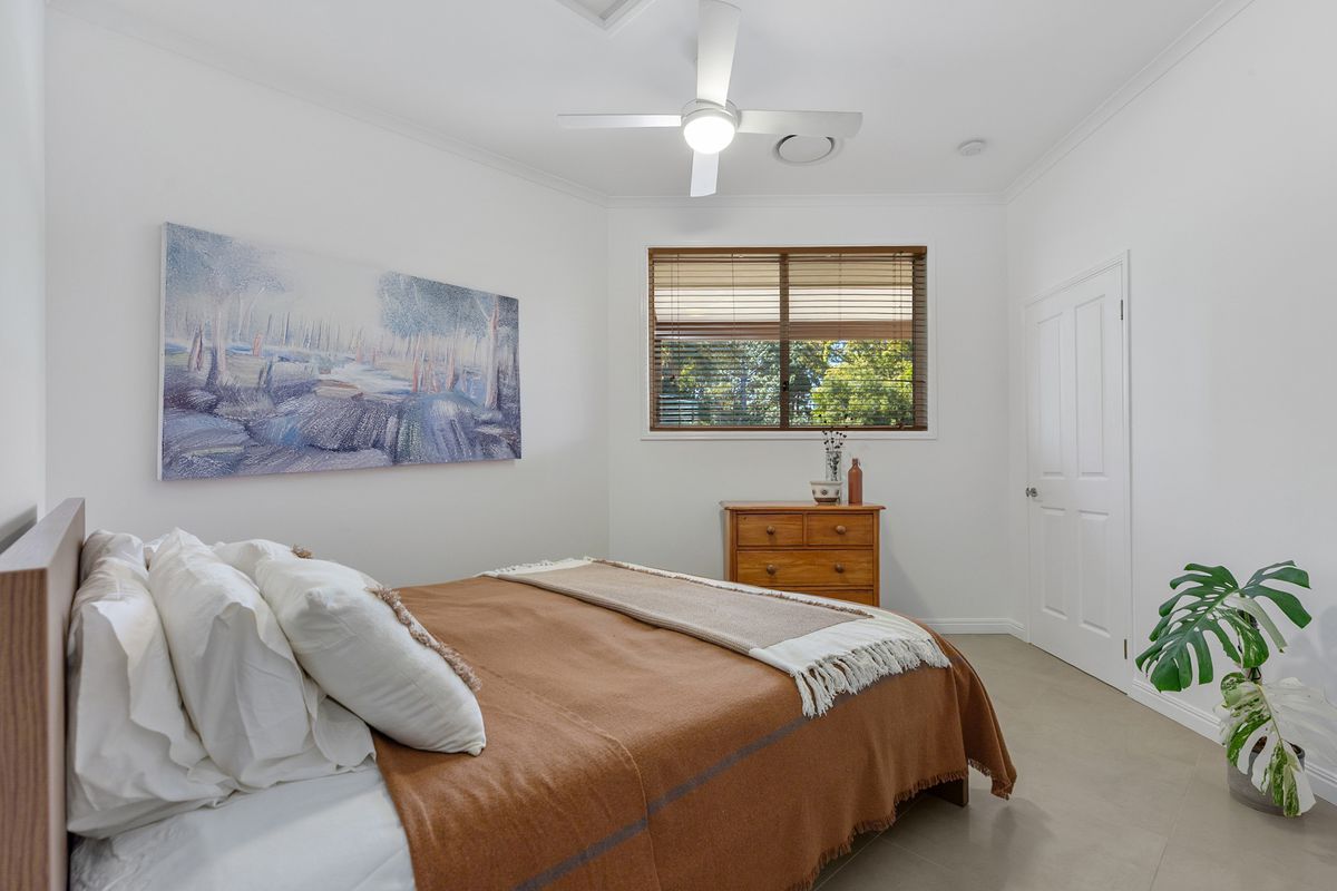 8 Livistona Drive, Doonan