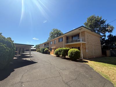 2 / 126  Bourke Street, Dubbo