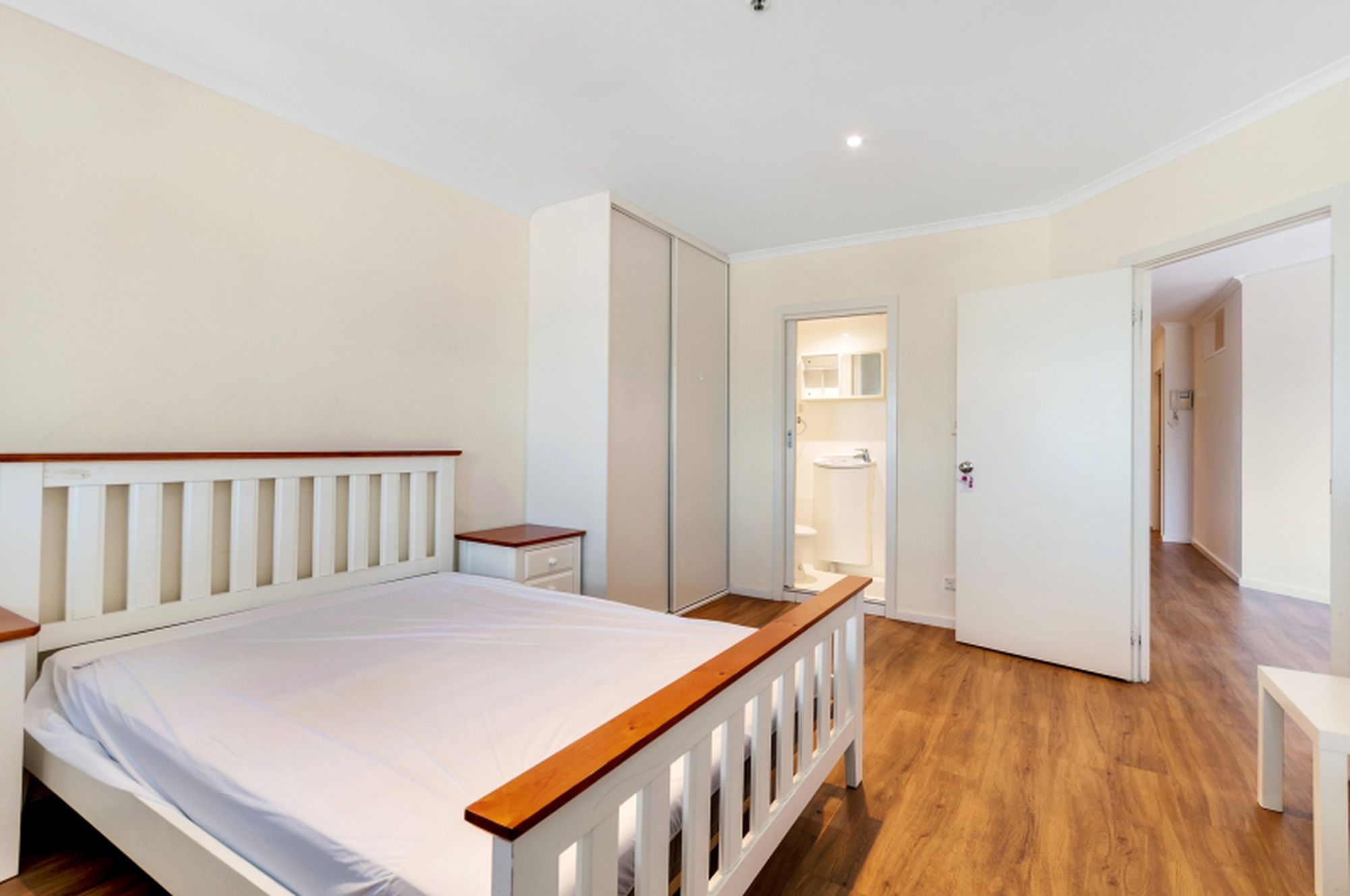 143 / 65 King William Street, Adelaide
