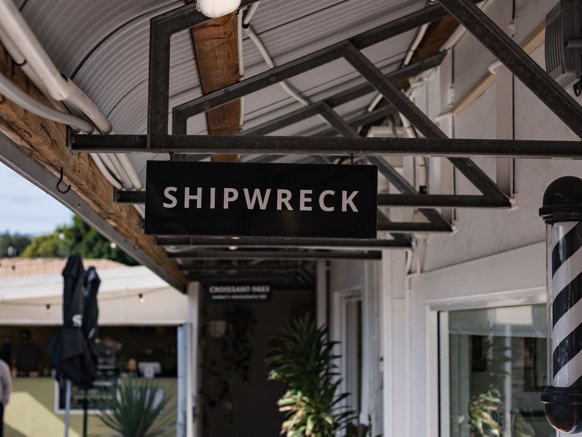 Shop 2A / 42 Currumbin Creek Road, Currumbin Waters