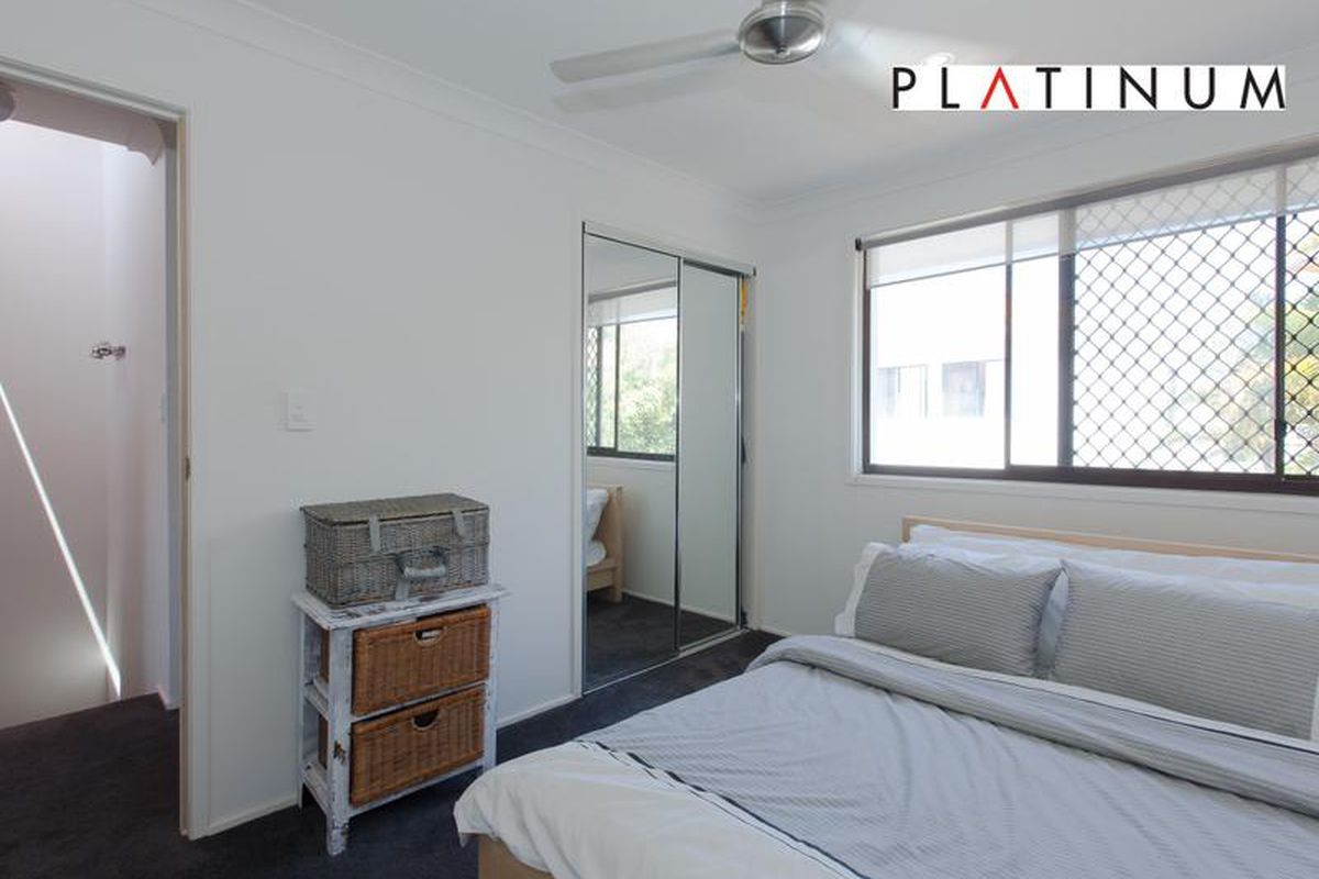 @2 Karbunya Street, Mermaid Waters