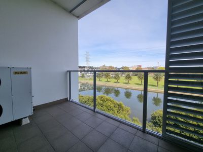 2203 / 11-15 Charles St, Canterbury