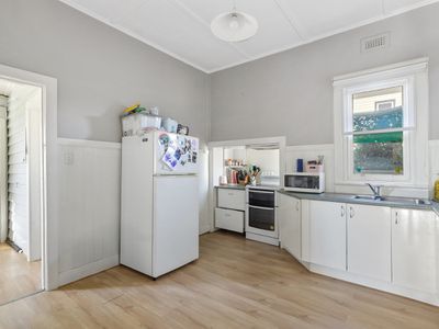 5 The Avenue, Seymour