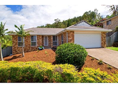 16 Henderson Rise, Pacific Pines