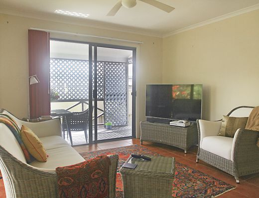 Furnished villa in lovely complex. Short term lease until end April 2026. image 6
