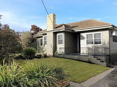 2A Leonard Avenue, Flora Hill