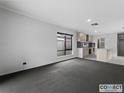 10 Wilton Street, Cranbourne West