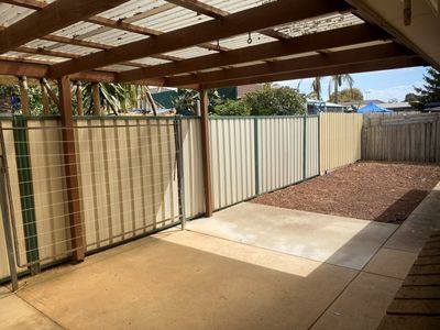 2 / 45 Chirnside Avenue, Werribee