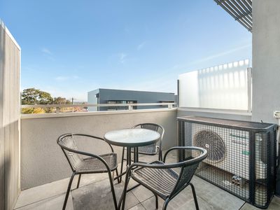 209A / 164 Manningham Road, Bulleen