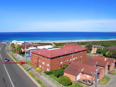 2 / 4 Surfside Drive, Port Kembla