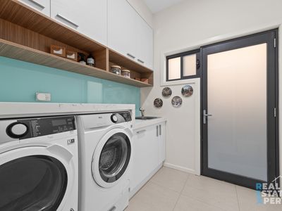 9 Springleaf Avenue, Clyde North