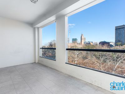 705 / 242 Elizabeth Street, Surry Hills
