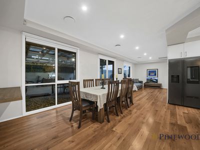 42 Plowman Court, Epping