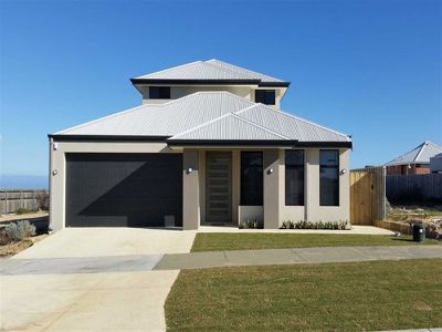 9 Seaside Avenue, Yanchep