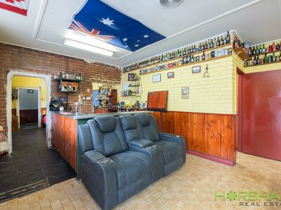 6163 Western Highway, Kiata