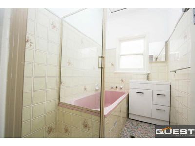 32 Robertson Road, Chester Hill