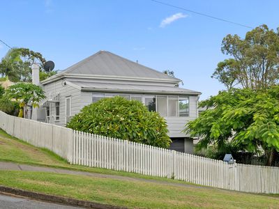 111 Waverley Road, Taringa