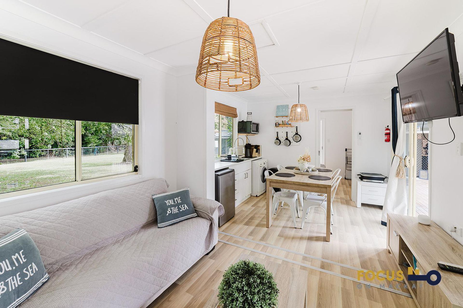 220 Miran Khan Dve, Armstrong Beach