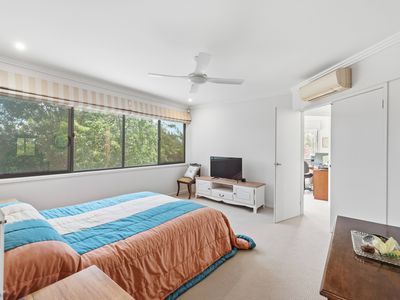 16 Bella Vista Drive, Lake Wyangan