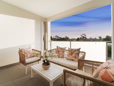 22 Rhodes Avenue, Guildford