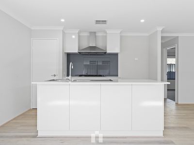 30 FURLING GROVE, Baldivis